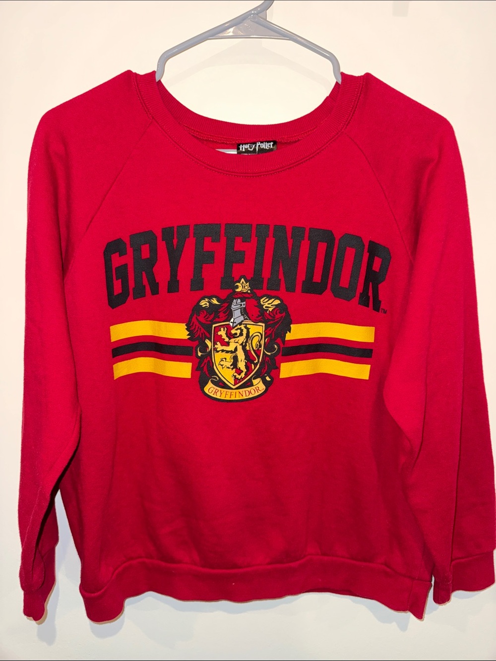 Harry Potter Gryffindor Crest Crewneck Sweatshirt Red Size Medium